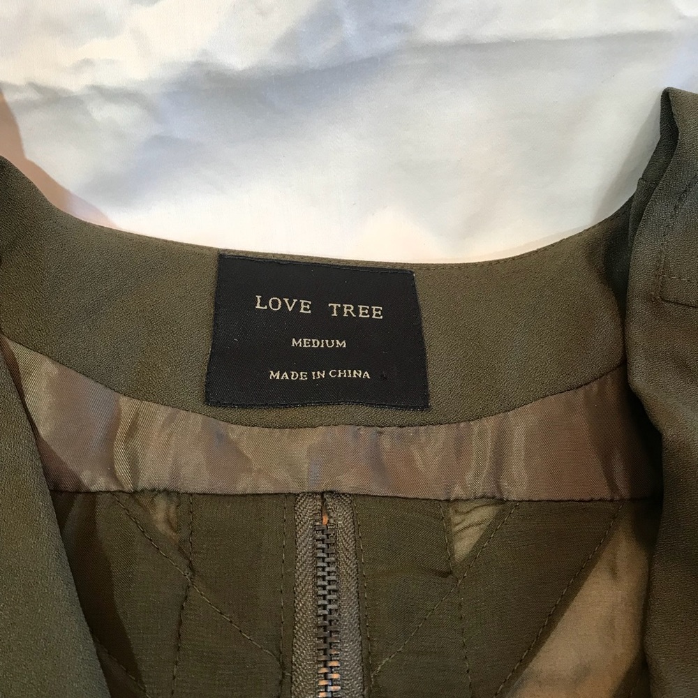 EE JustFab Olive Green Back Zipper Jacket - Picture 5 of 8